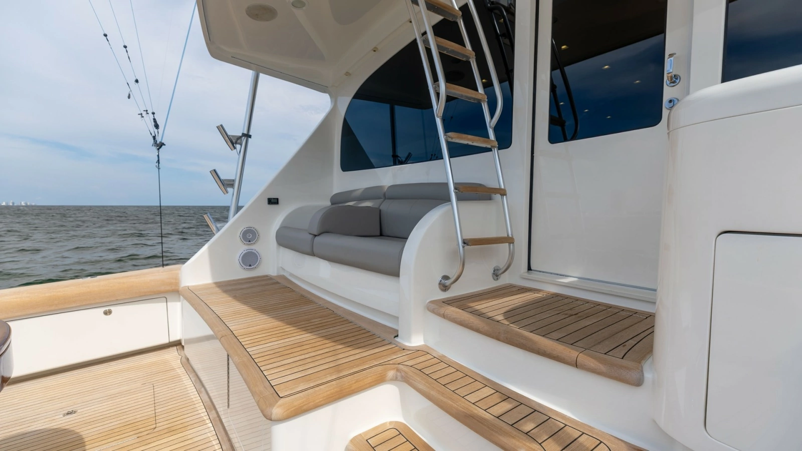 Aft Deck with Seating and Ladder
