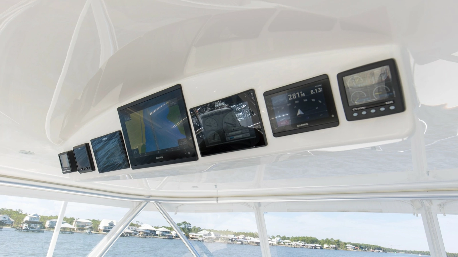 Flybridge Electronics Console