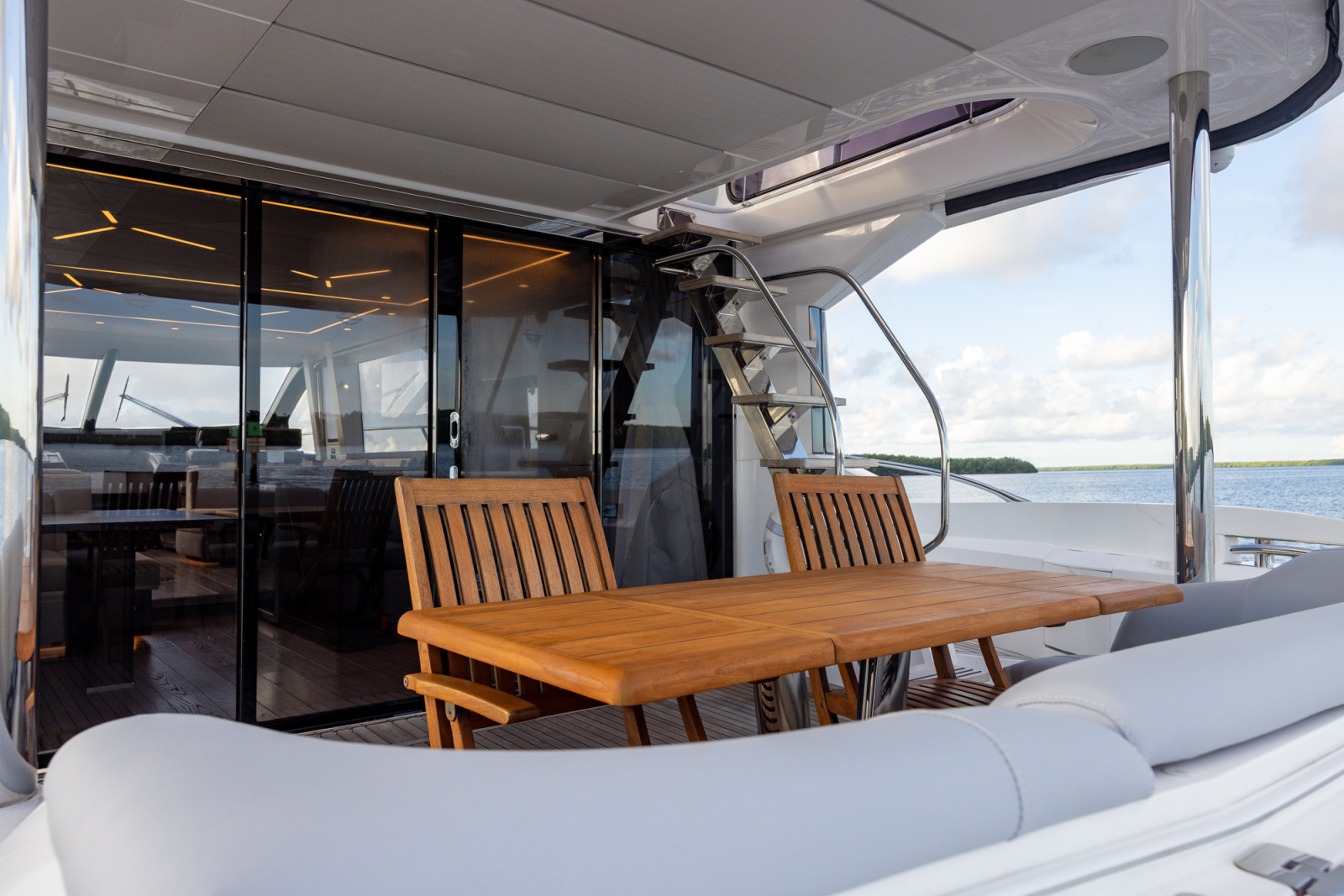 2022 Sunseeker Manhattan 68