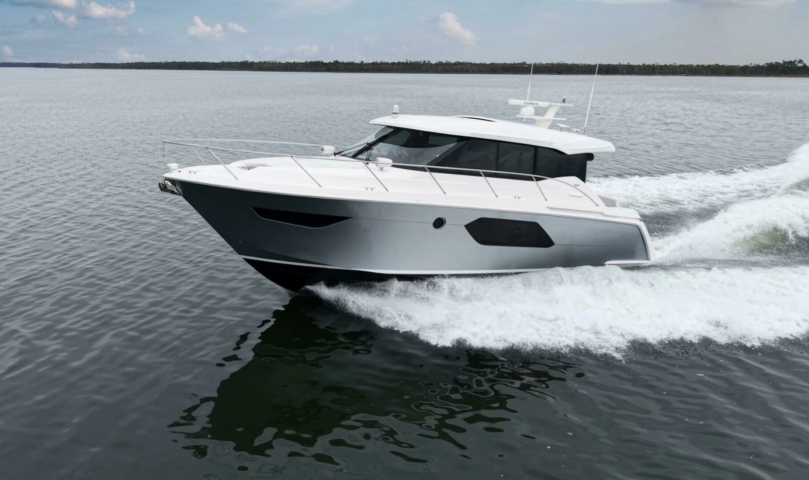 2019 Tiara Yachts C49 Coupe Exterior Profiles (14)