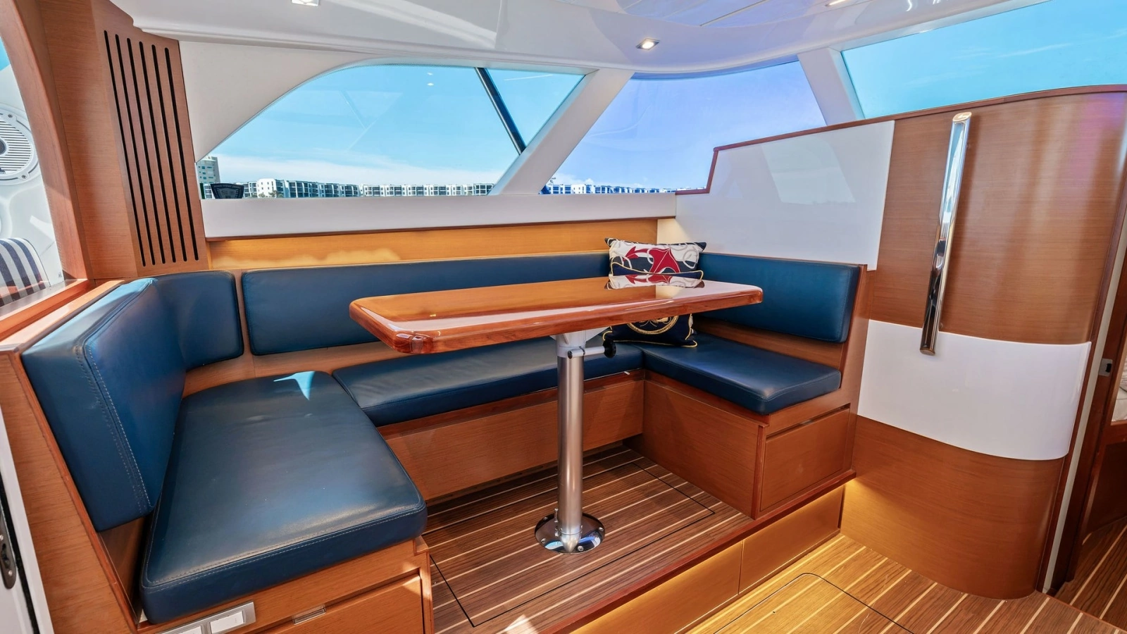 Flybridge Dinette Area