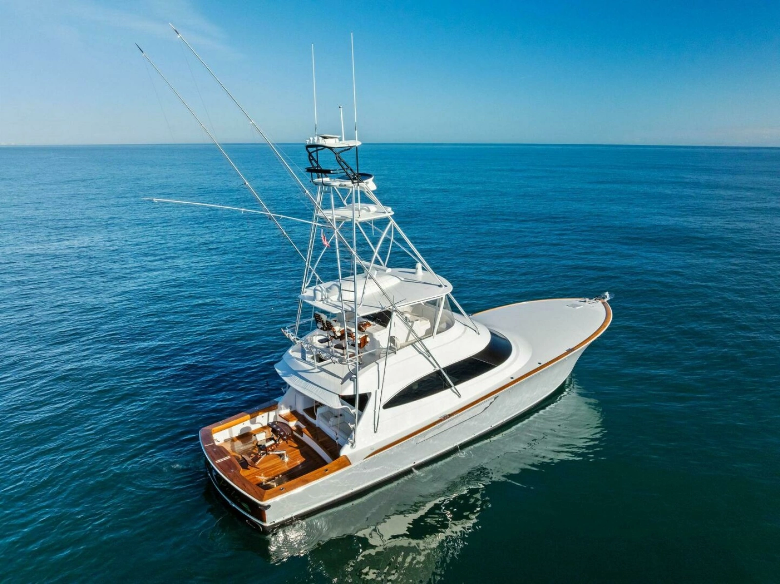 2023 Viking 64 Convertible- SIN PELO- Transom