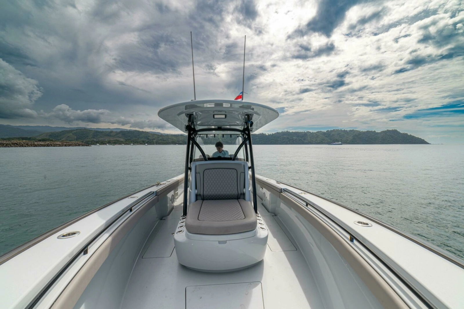 2024 Valhalla Boatworks V-33 photo 7