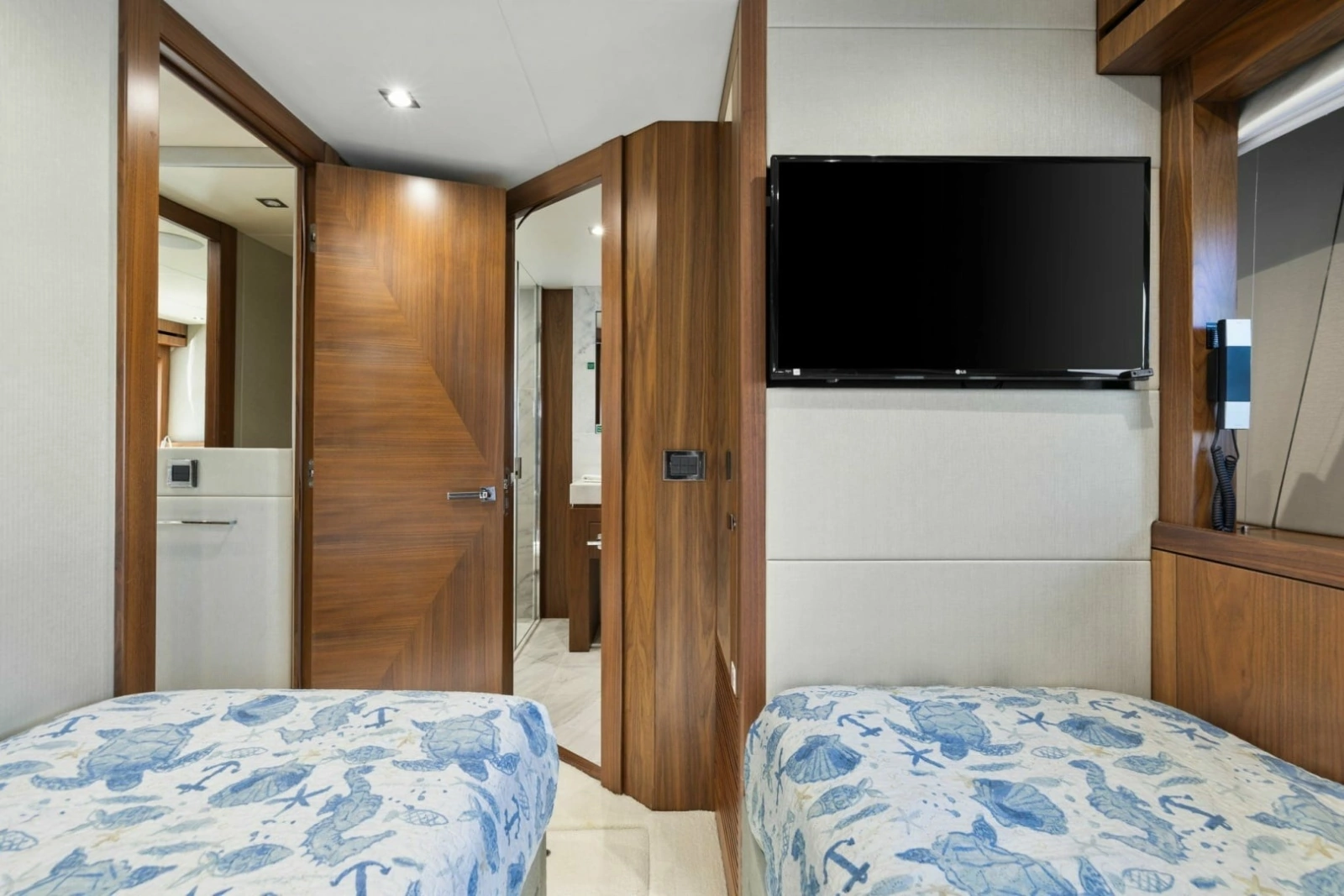 2018 Sunseeker 95 Motoryacht
