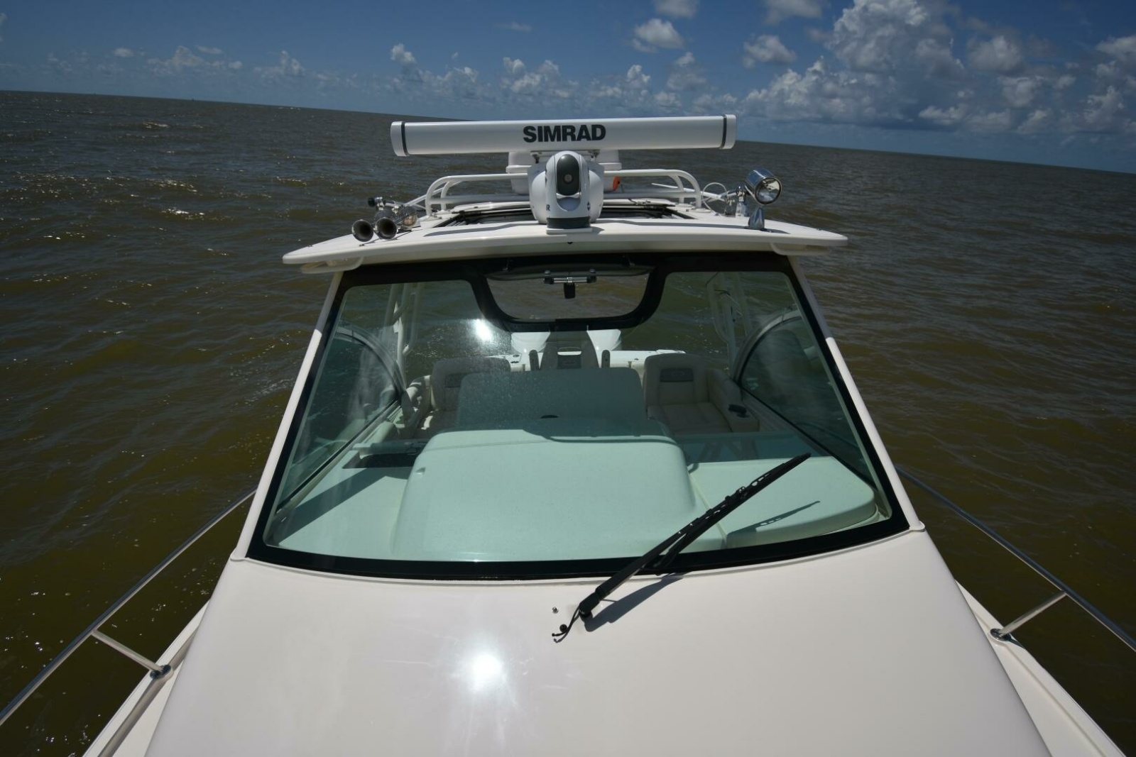 33' 2016 Grady-White 330 Express