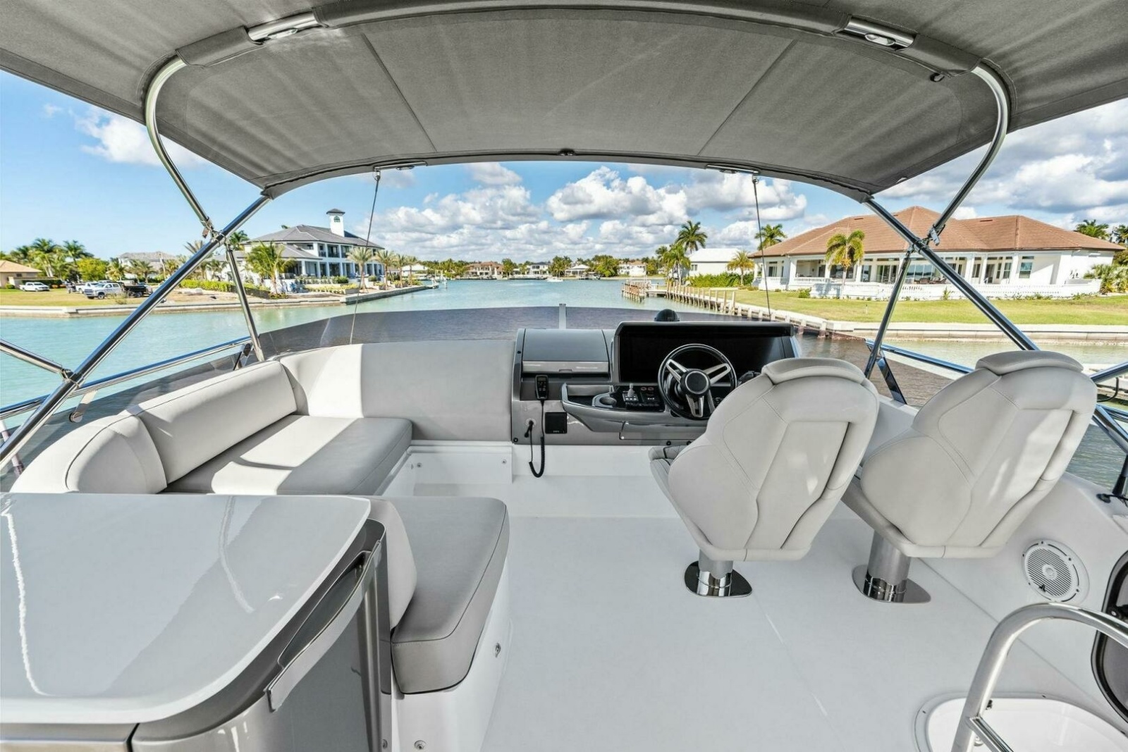50' 2023 Princess F50