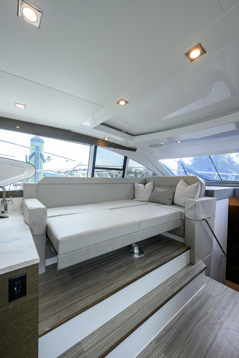 2020 Cruisers 46 Cantius