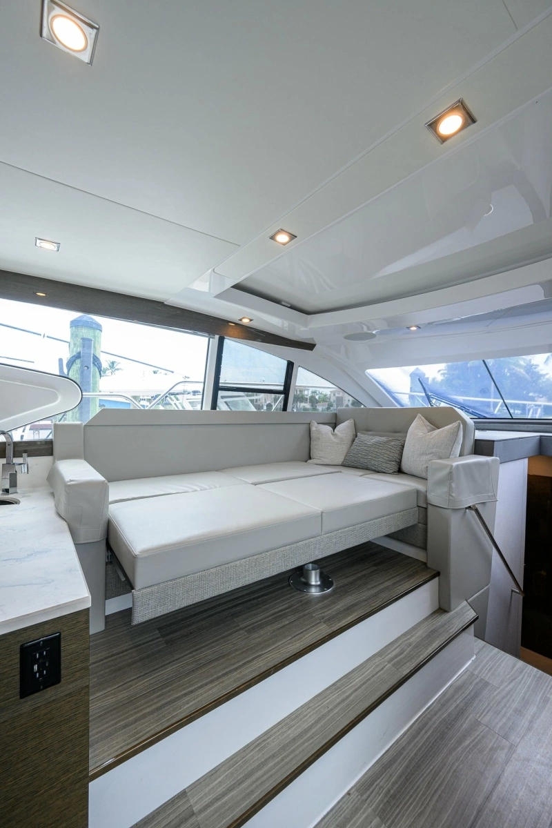2020 Cruisers 46 Cantius