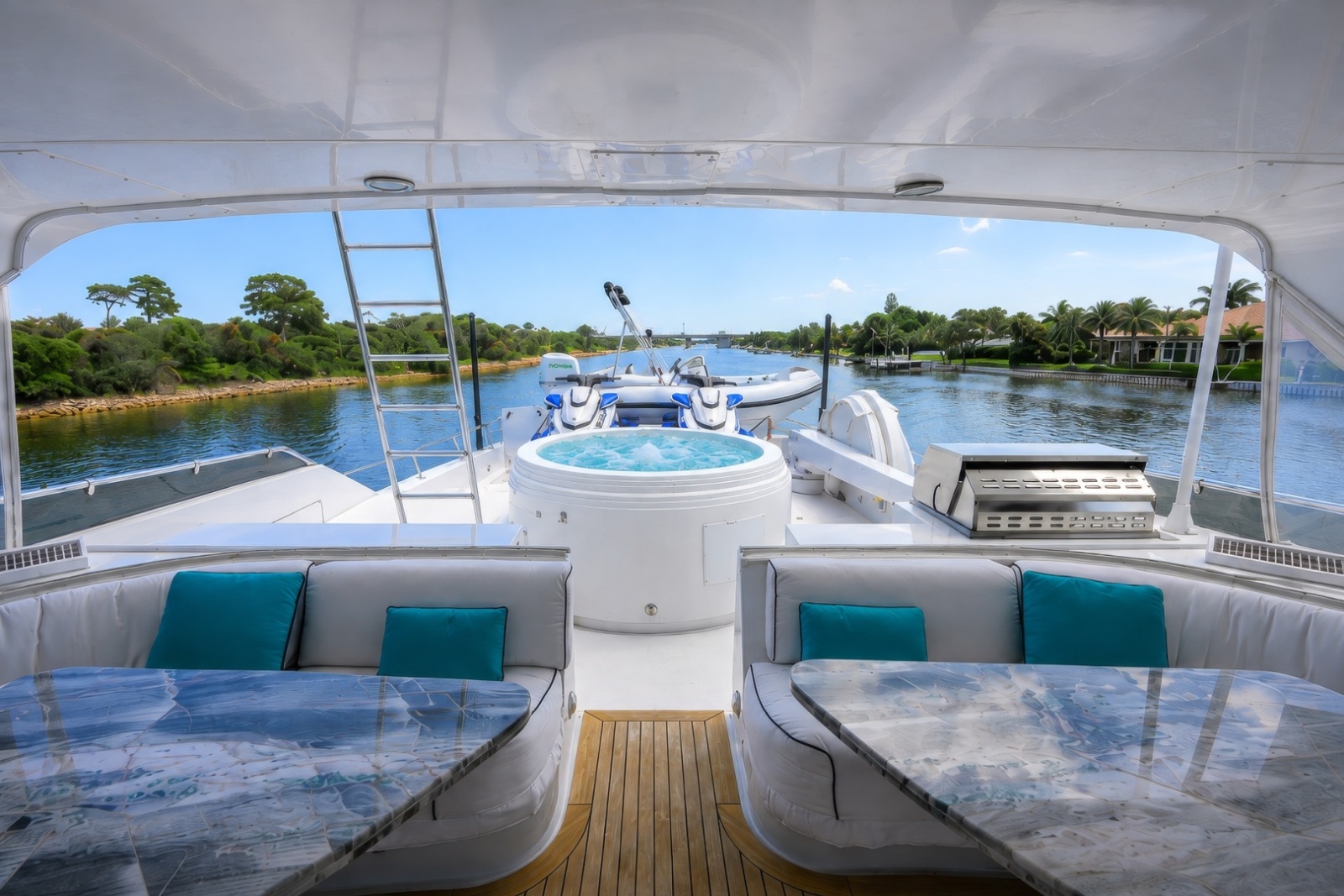 Hatteras 100 MAGIC - Flybridge
