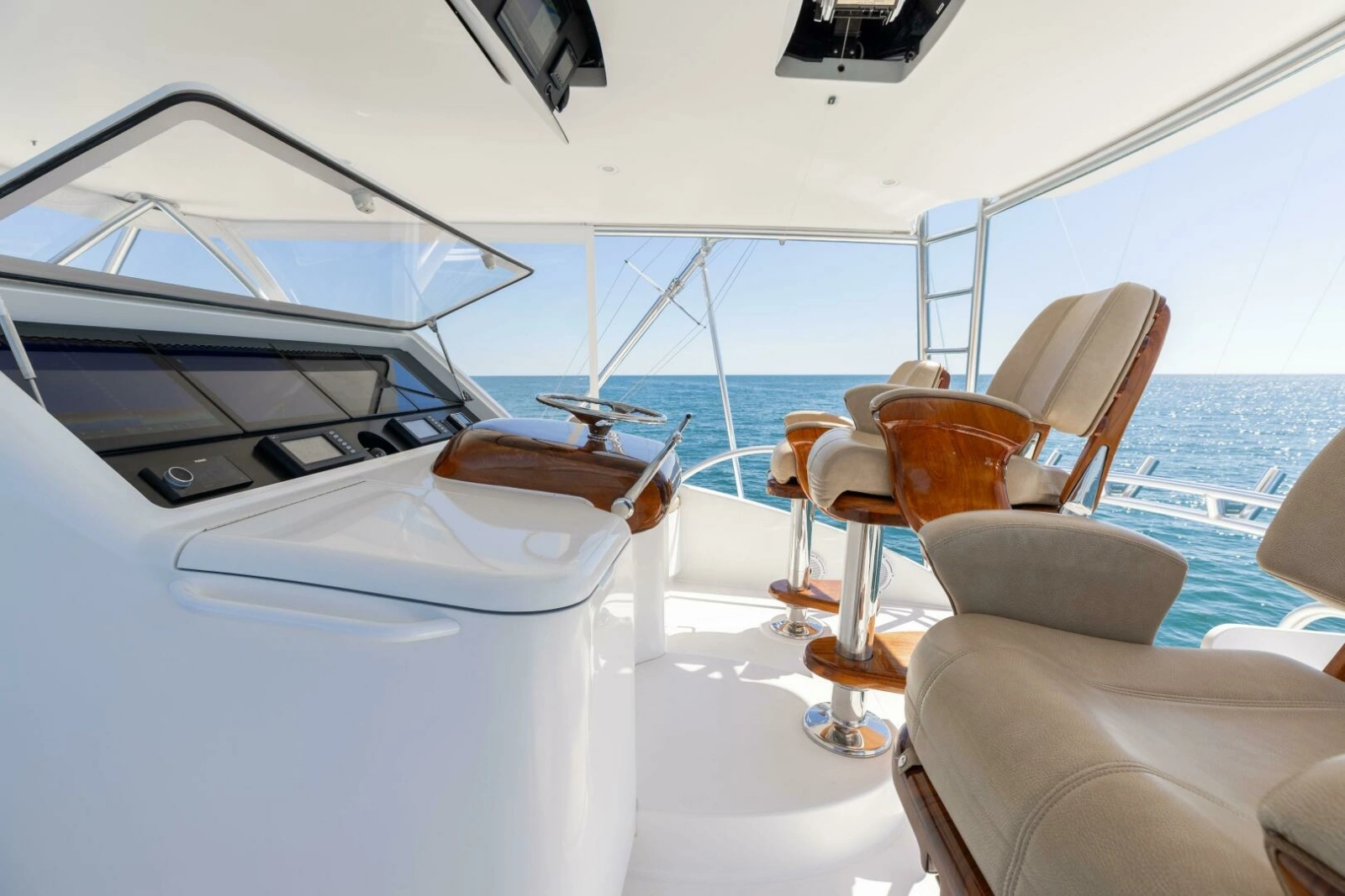 2013 Viking 76 Convertible photo 55