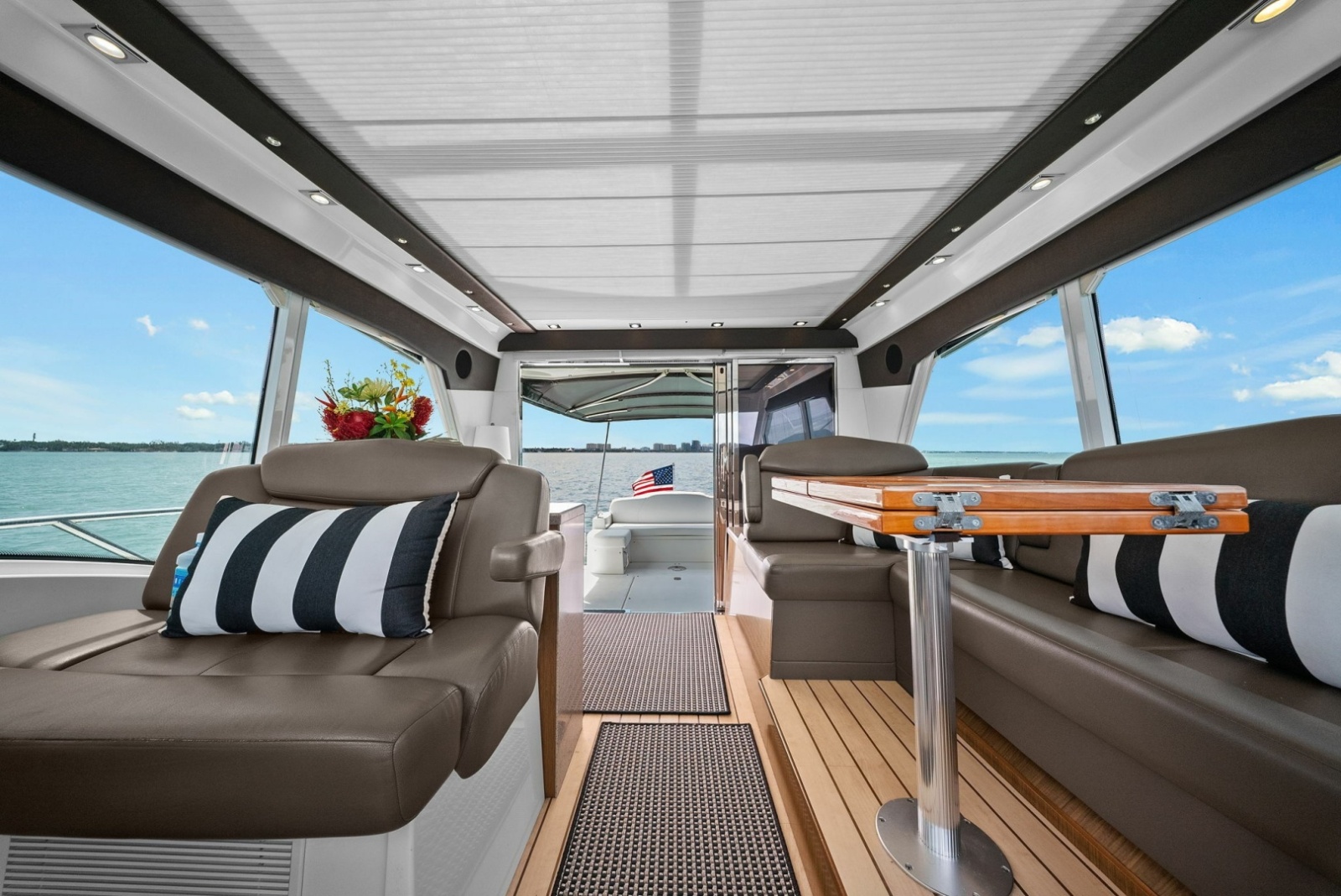 48' 2014 Cruisers Yachts 48 Cantius