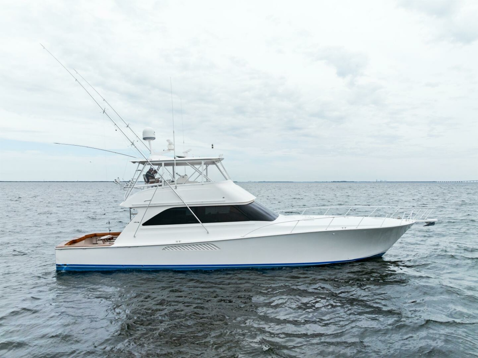 61' 2006 Viking 61 Convertible