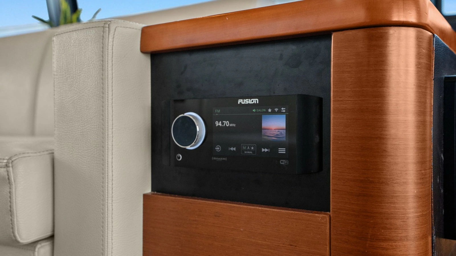 Entertainment Console with Fusion Stereo