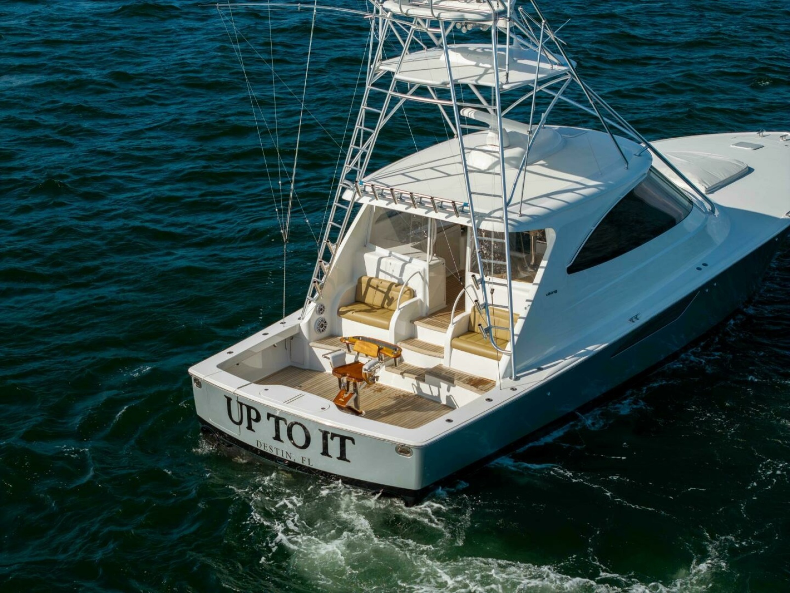 52' 2015 Viking 52 Sport Tower
