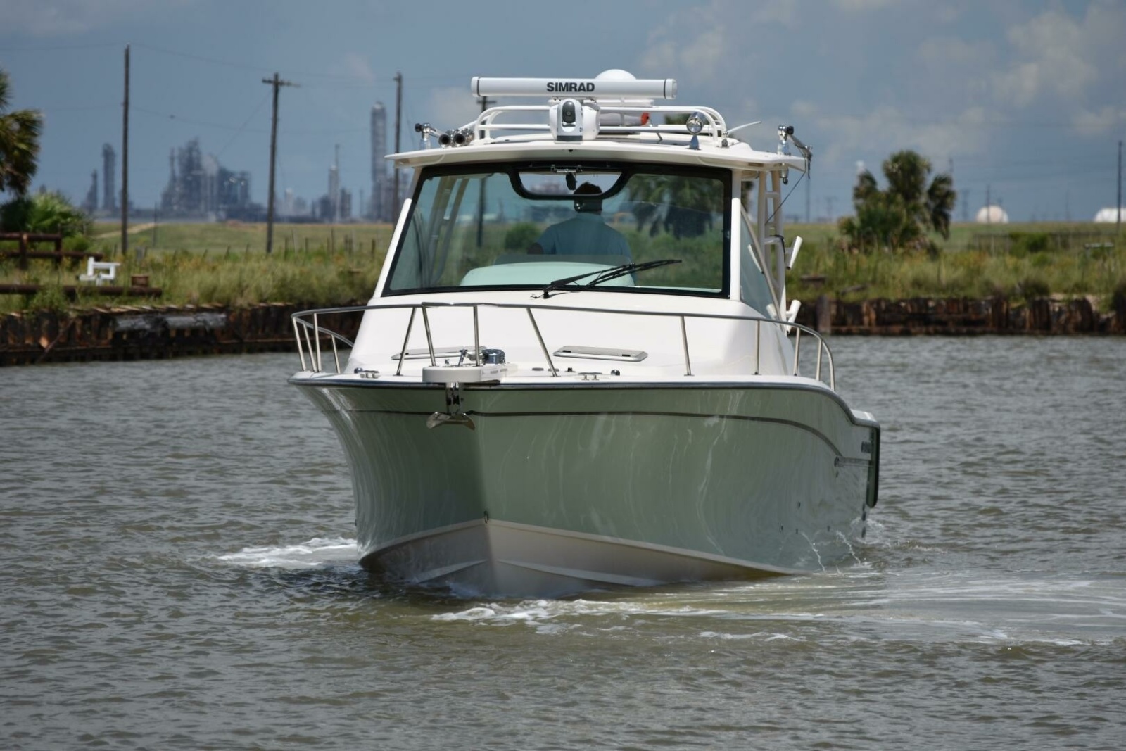 33' 2016 Grady-White 330 Express