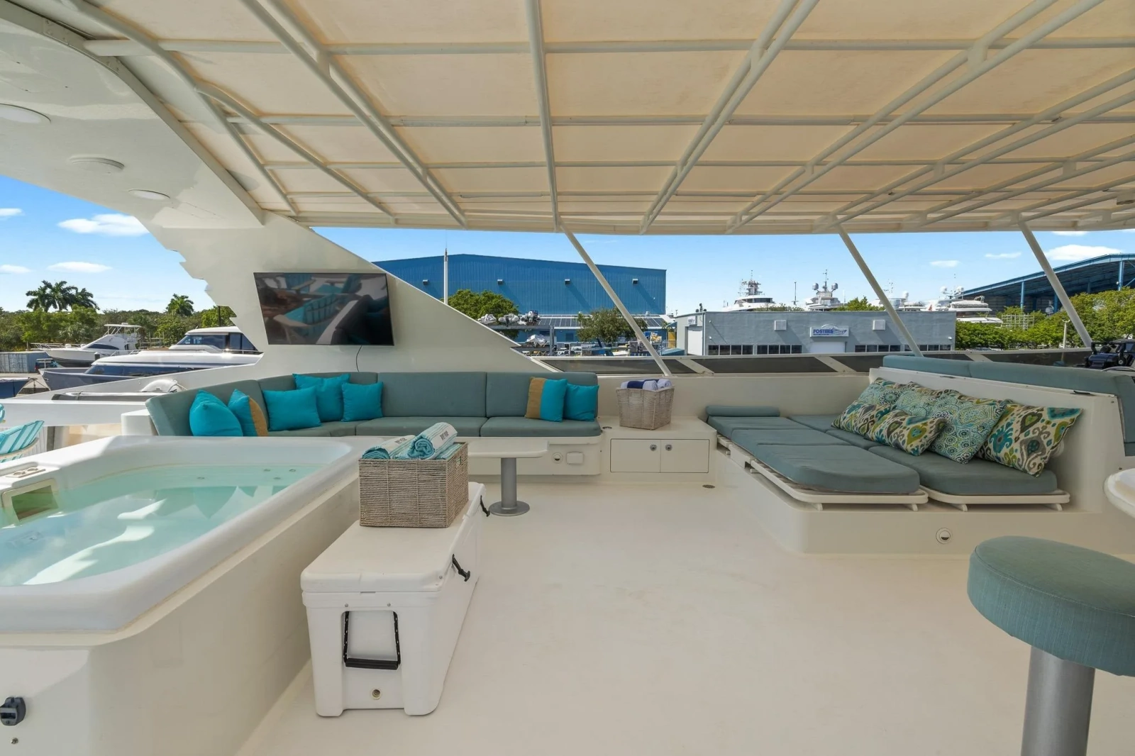 1999 Trinity Yachts Raised Pilothouse