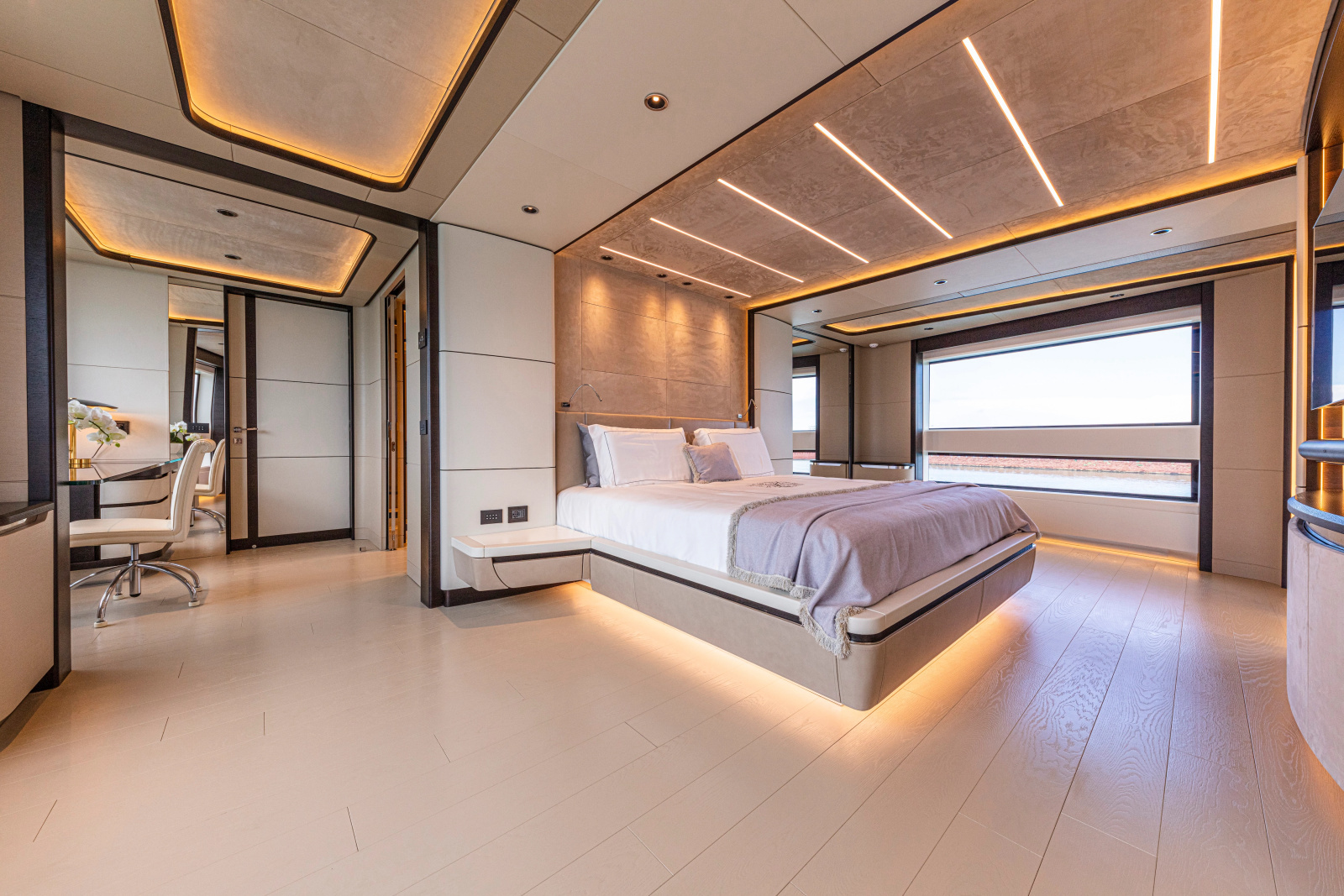 2028 Ocean King Ducale 120