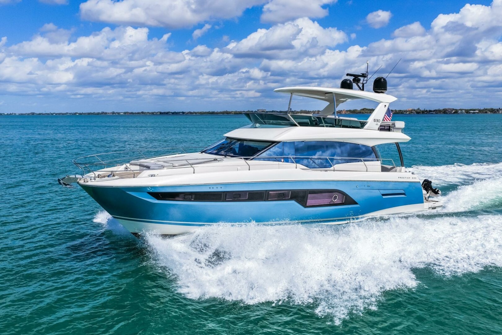 63' 2019 Prestige 630 Flybridge