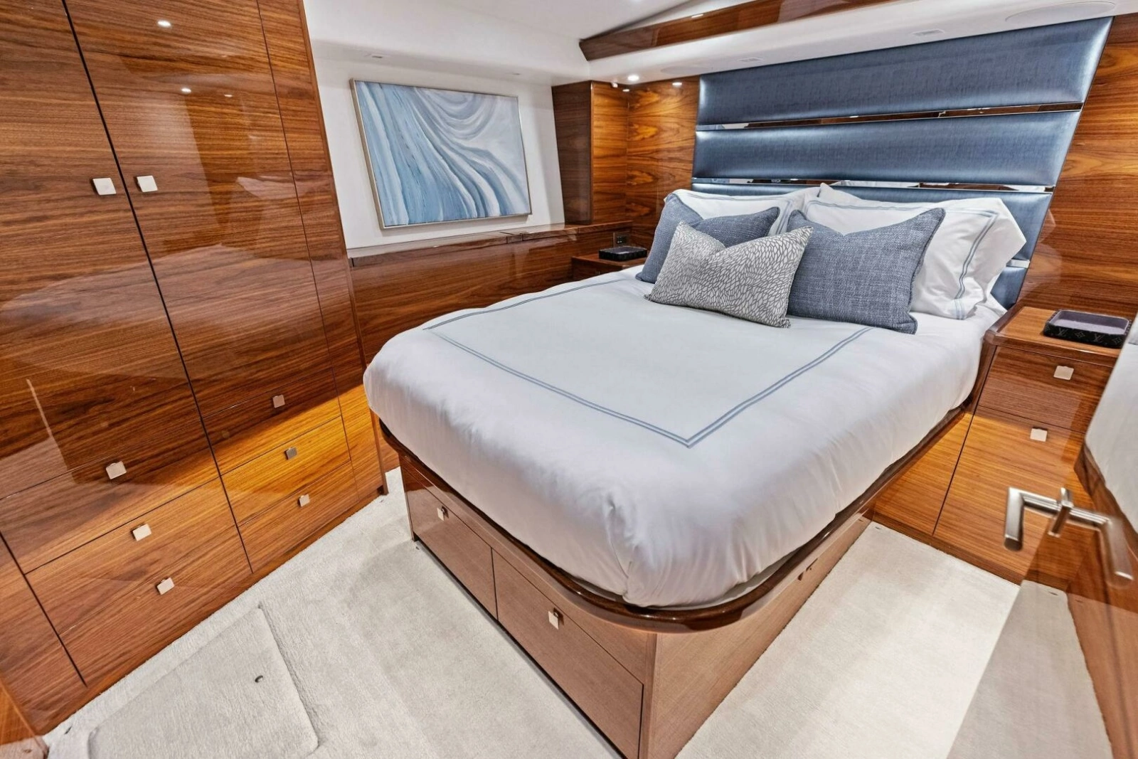 2026 Viking 82 Convertible- TEAM HARVEY I- STBD Guest Sateroom