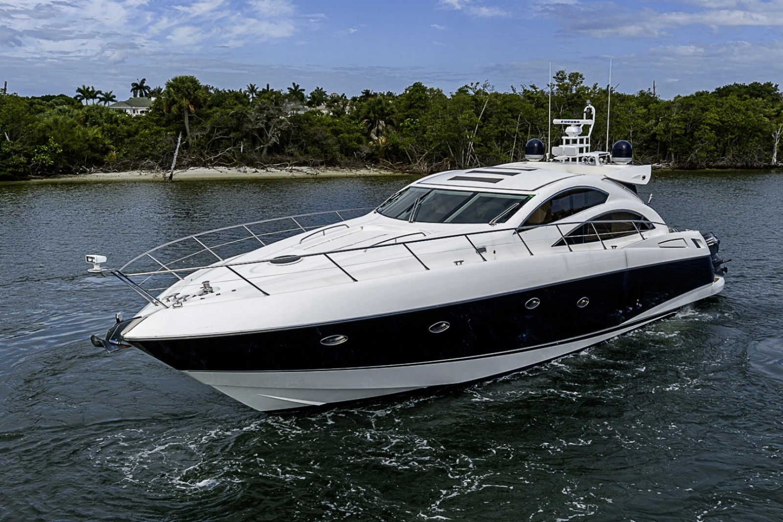 Sunseeker 62 EAGLE II - Exterior