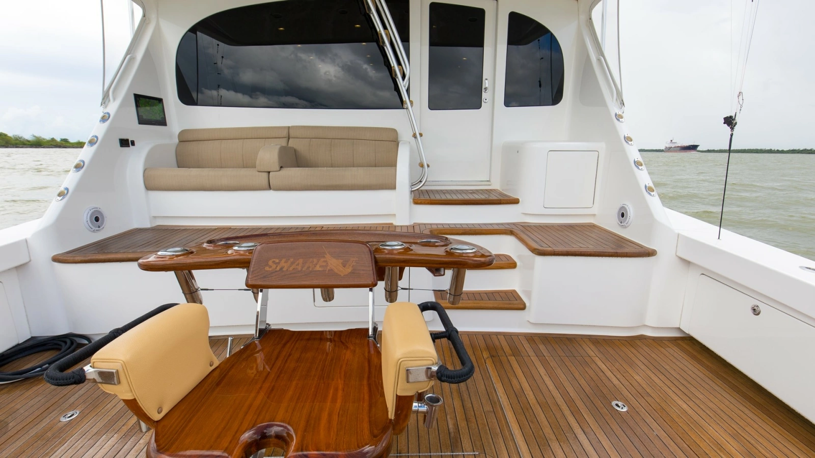 2017 72 Viking Enclosed Bridge Share-E Rear Deck (4)