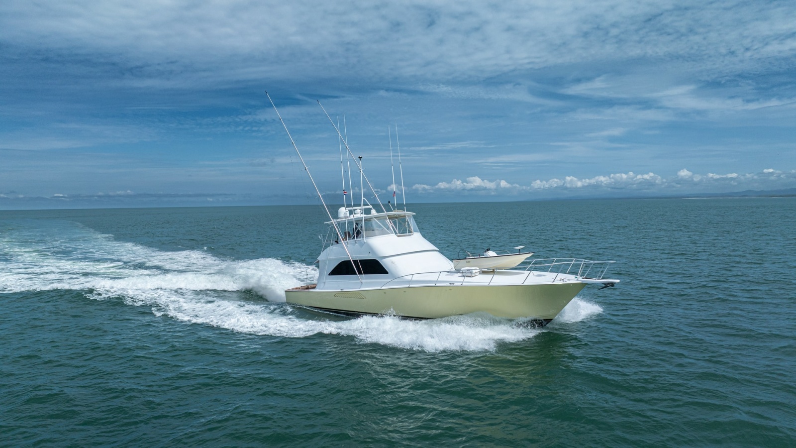 2002 Viking 61 Convertible at Sea