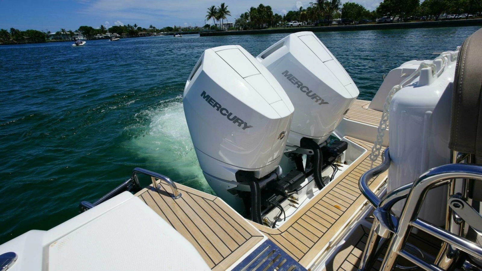 Nimbus Commuter 11 - Engines