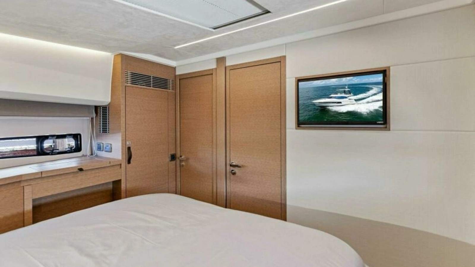 2025 Prestige 460 Flybridge - Sistership