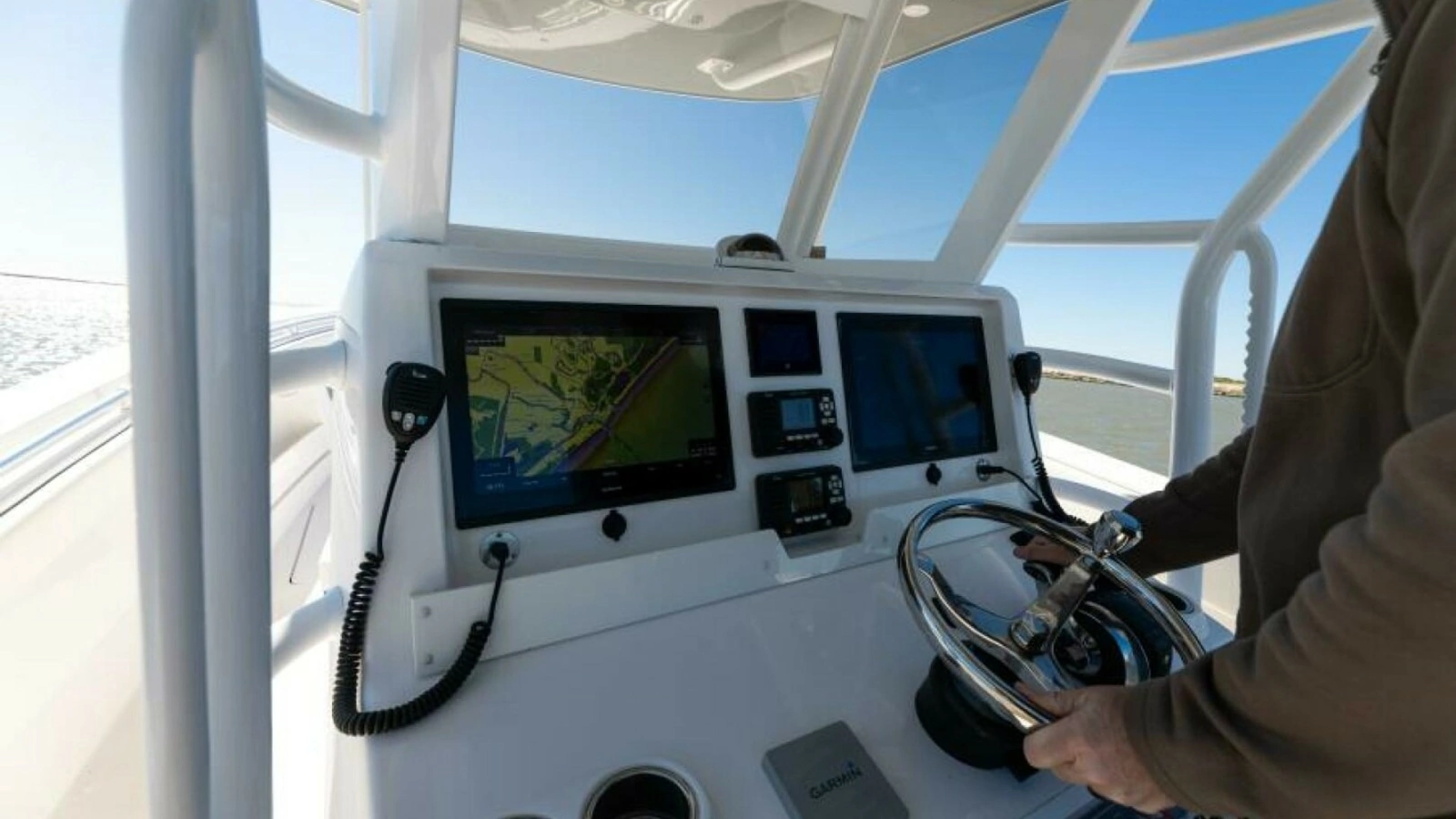 2019 Invincible 39 Open
