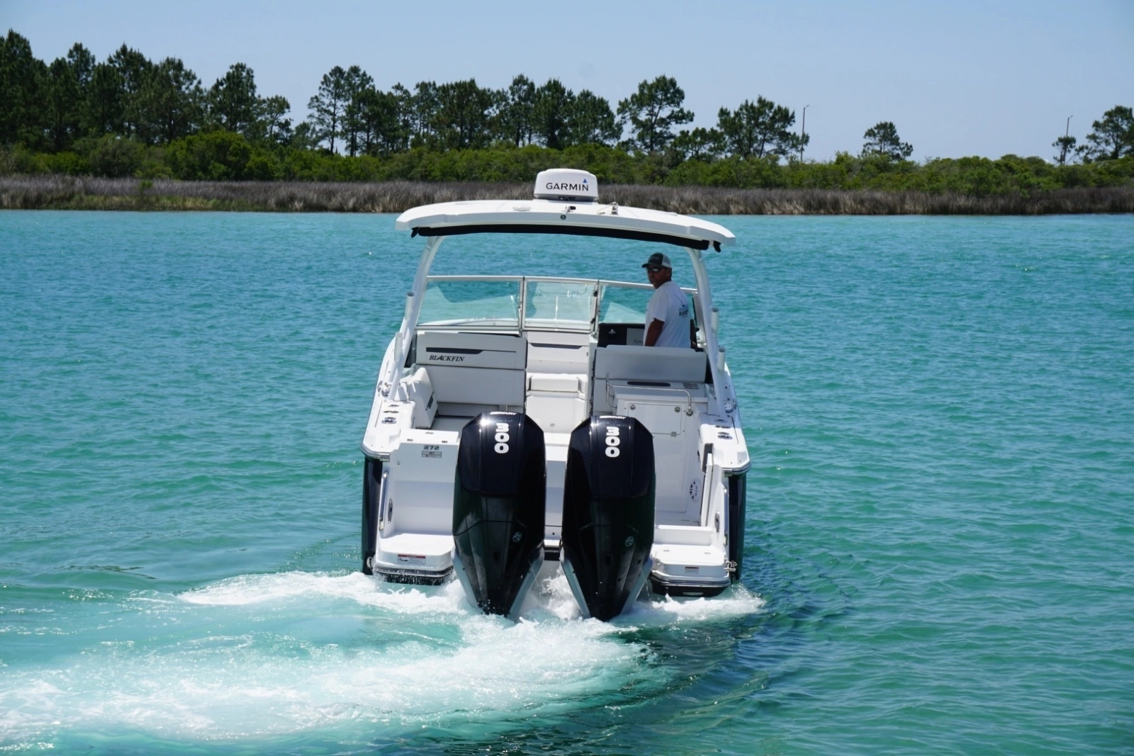 2023 27 Blackfin 272 DC Transom (1)