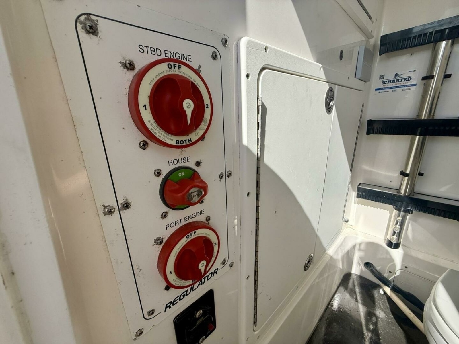 29' 2006 Regulator 29 FS