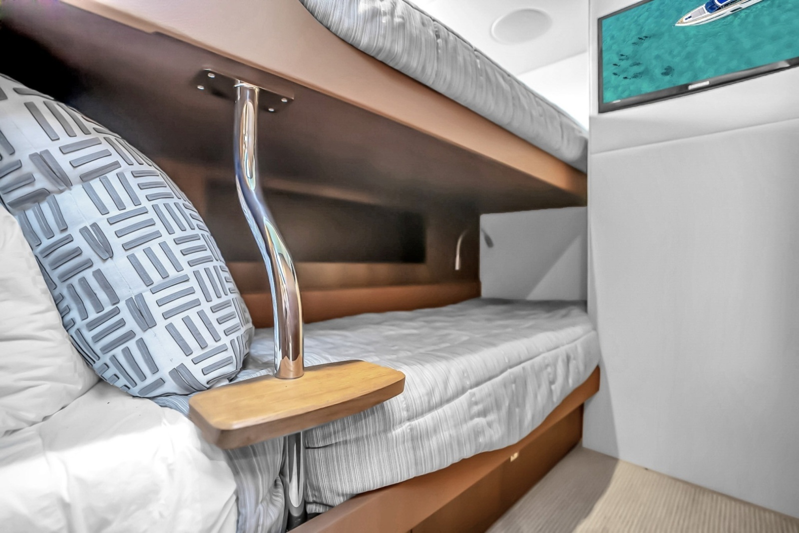 2016 Princess V58-HAPPY HOUR- Guest Stateroom
