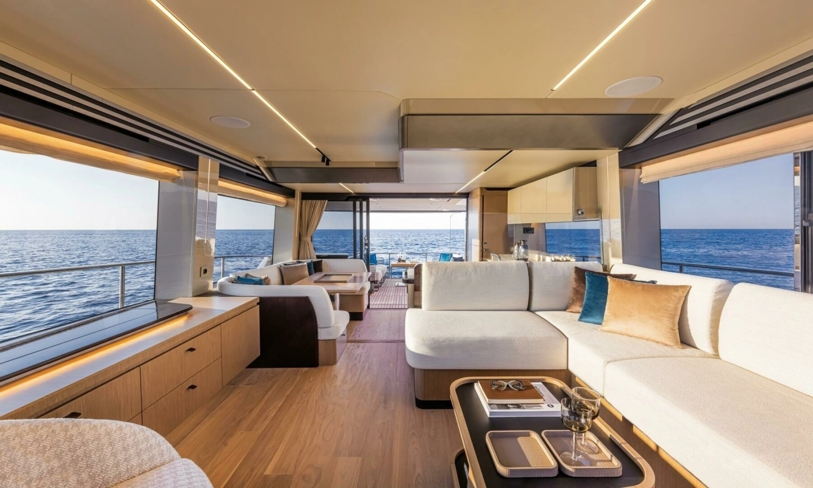 2027 60 Absolute Flybridge - Salon