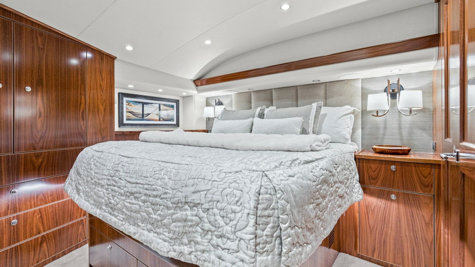 2020 68 Viking Convertible Gunpowder Master Stateroom (3)