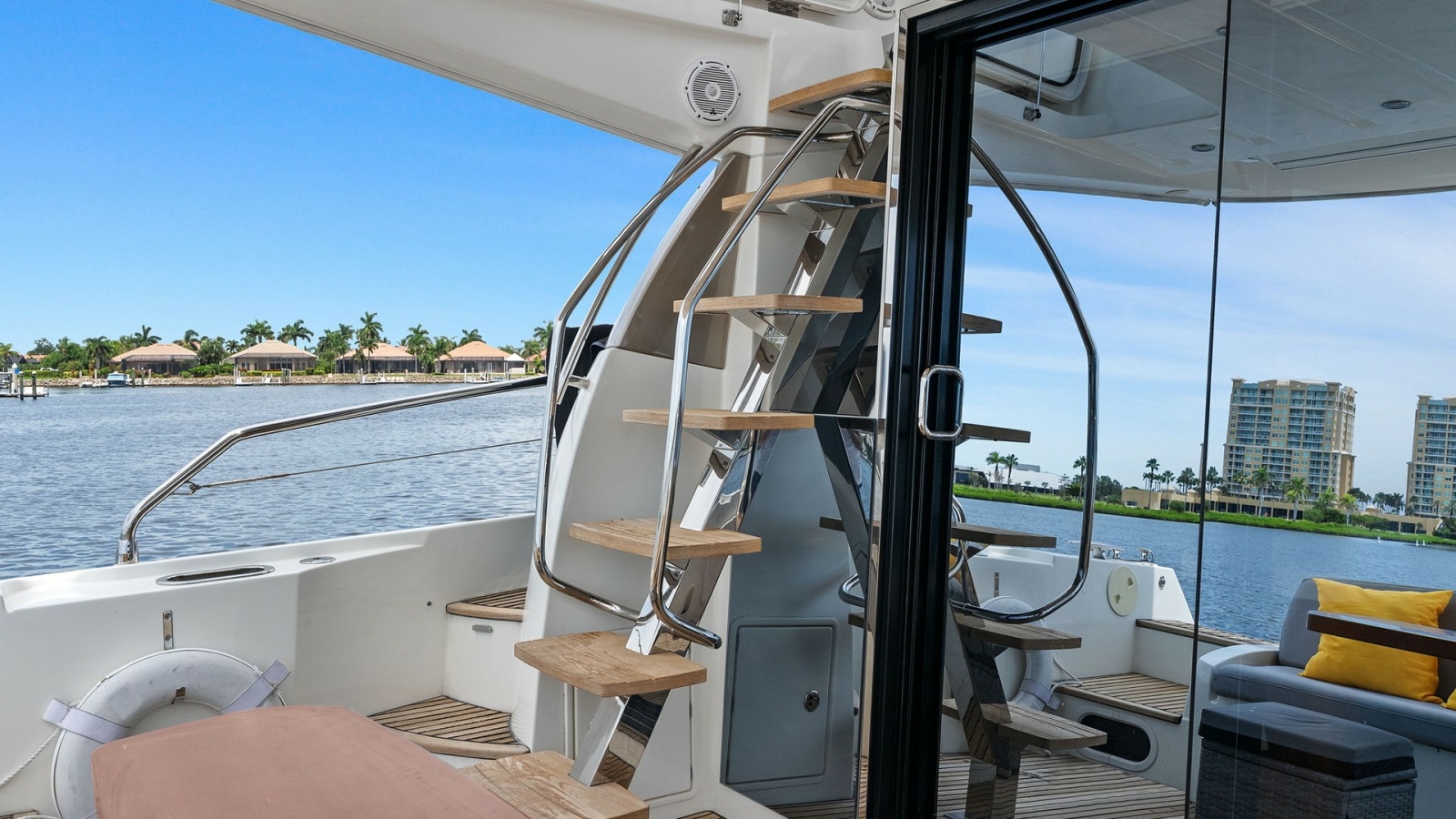 Flybridge Access and Aft Deck Seating
