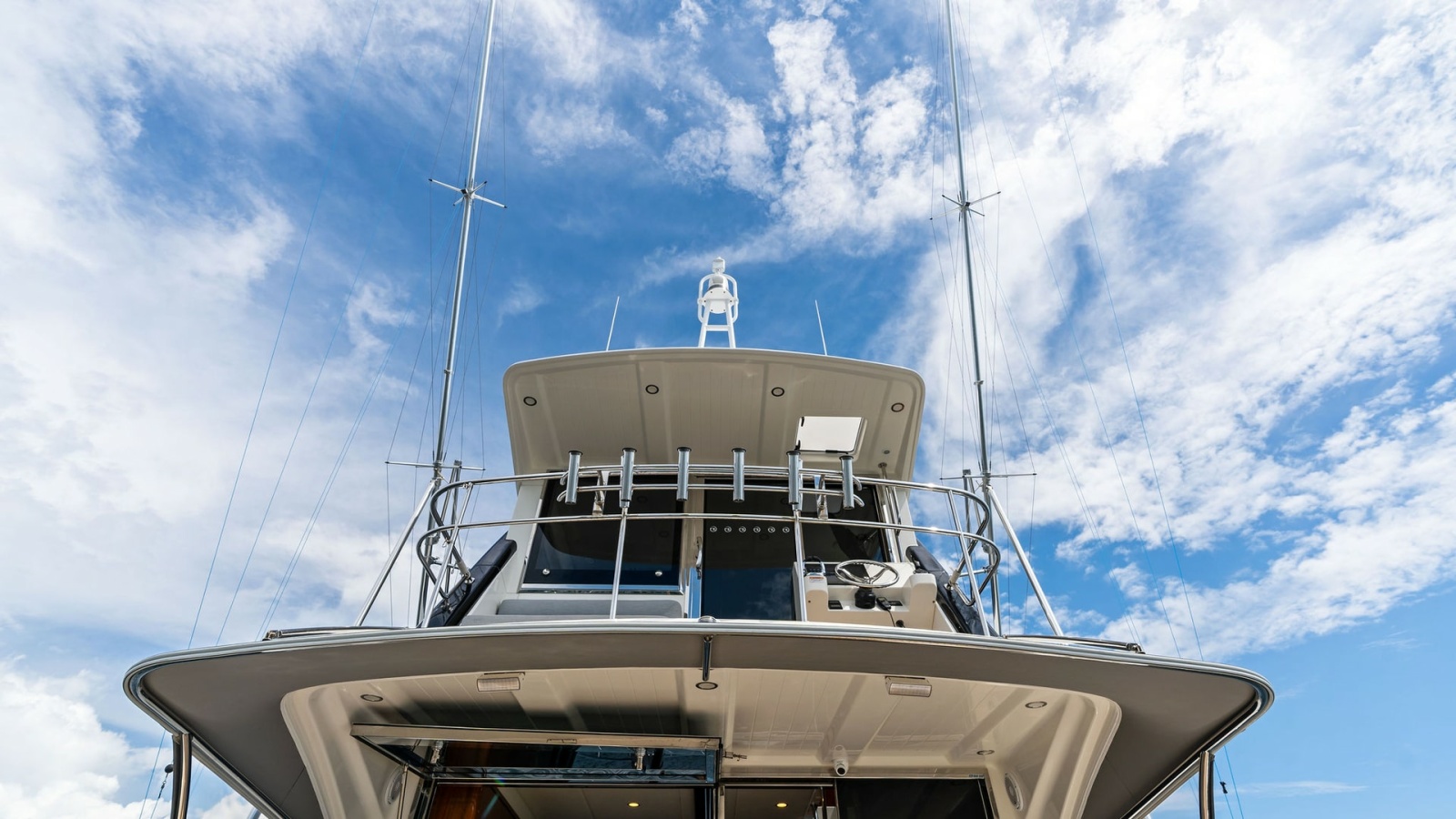 Flybridge and Aft Deck View