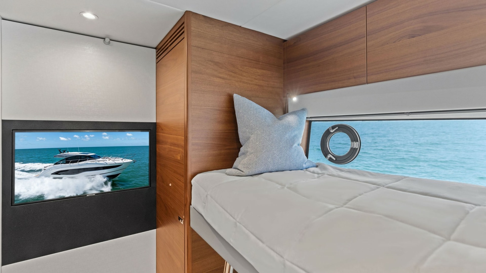 Guest Cabin with Bunk Bed