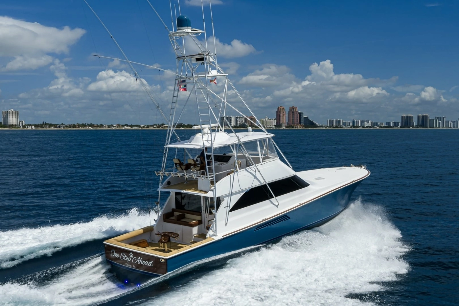 2002 Viking 61 Convertible