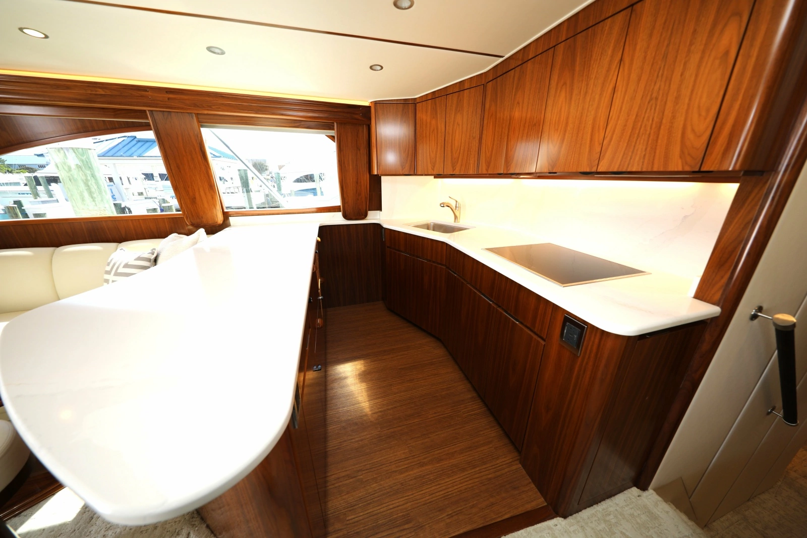 2023 Viking 54 Convertible