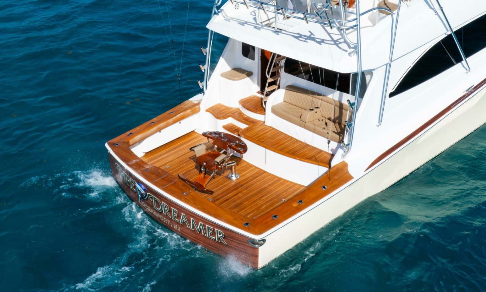 Viking 70 Convertible - Cockpit