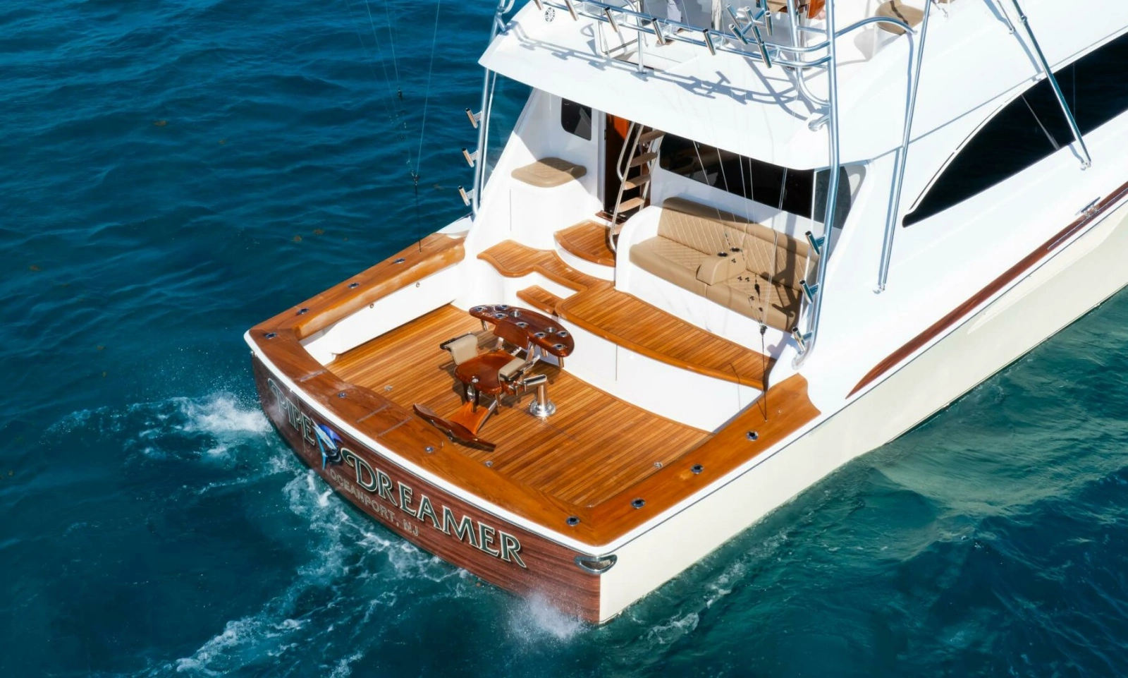 Viking 70 Convertible - Cockpit