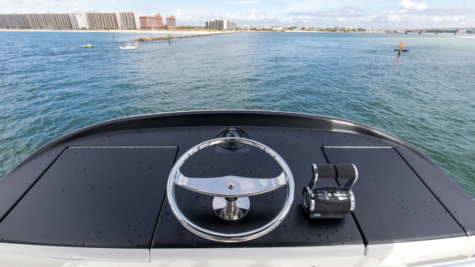 2022 Viking Convertible Cole Play Flybridge (3)
