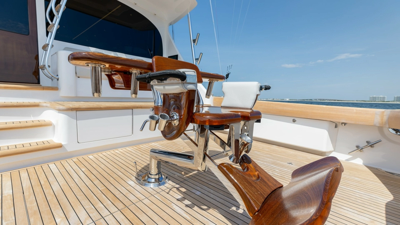 Aft Deck with Fighting Chair
