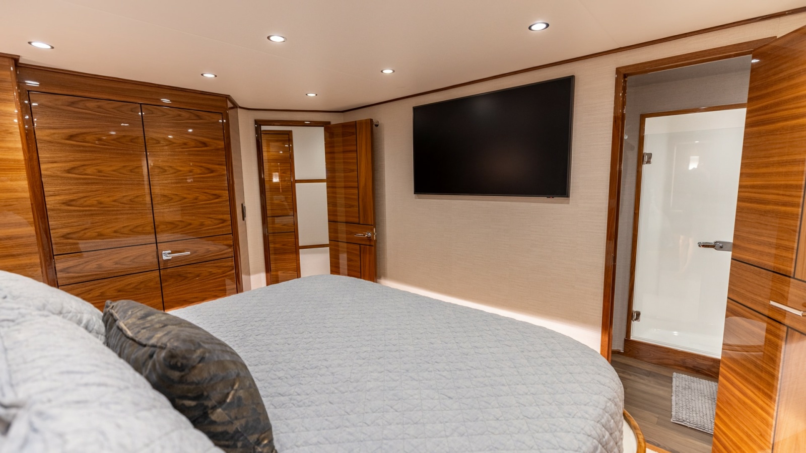 Master Stateroom with Ensuite Access
