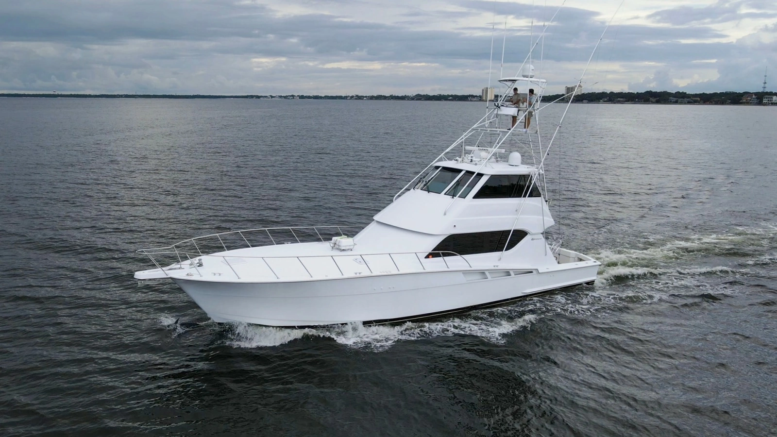 1999 Hatteras 60 Enclosed Bridge Better Days Exteriors (7)