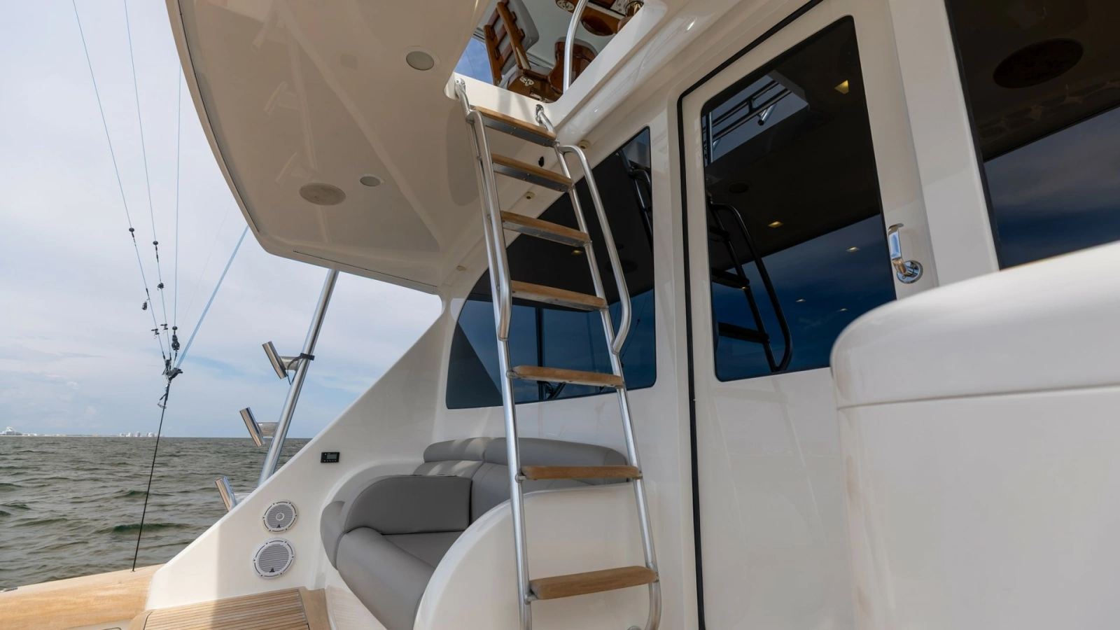 Flybridge Access Ladder and Aft Deck