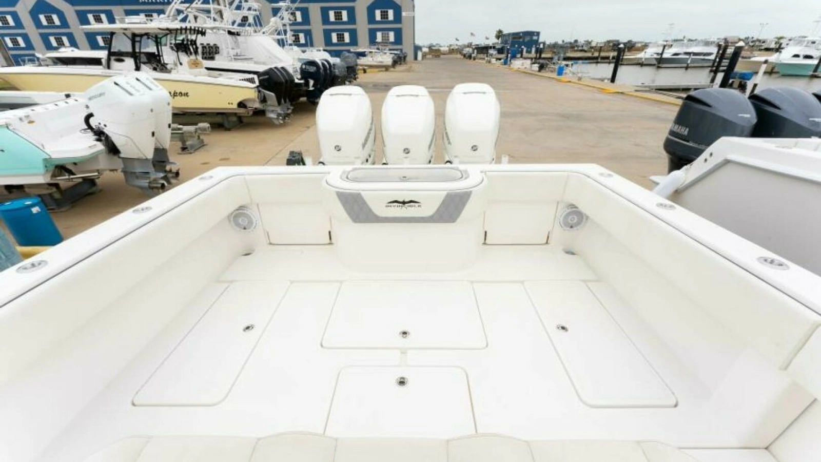 2019 Invincible 39 Open