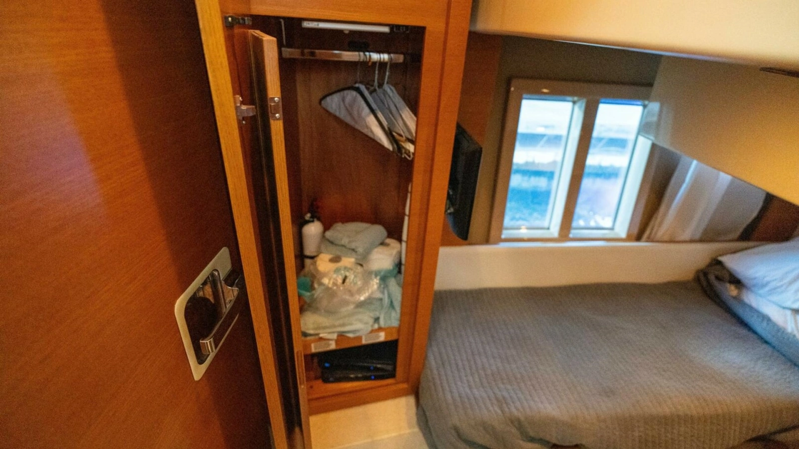 2013 Azimut 40 Flybridge
