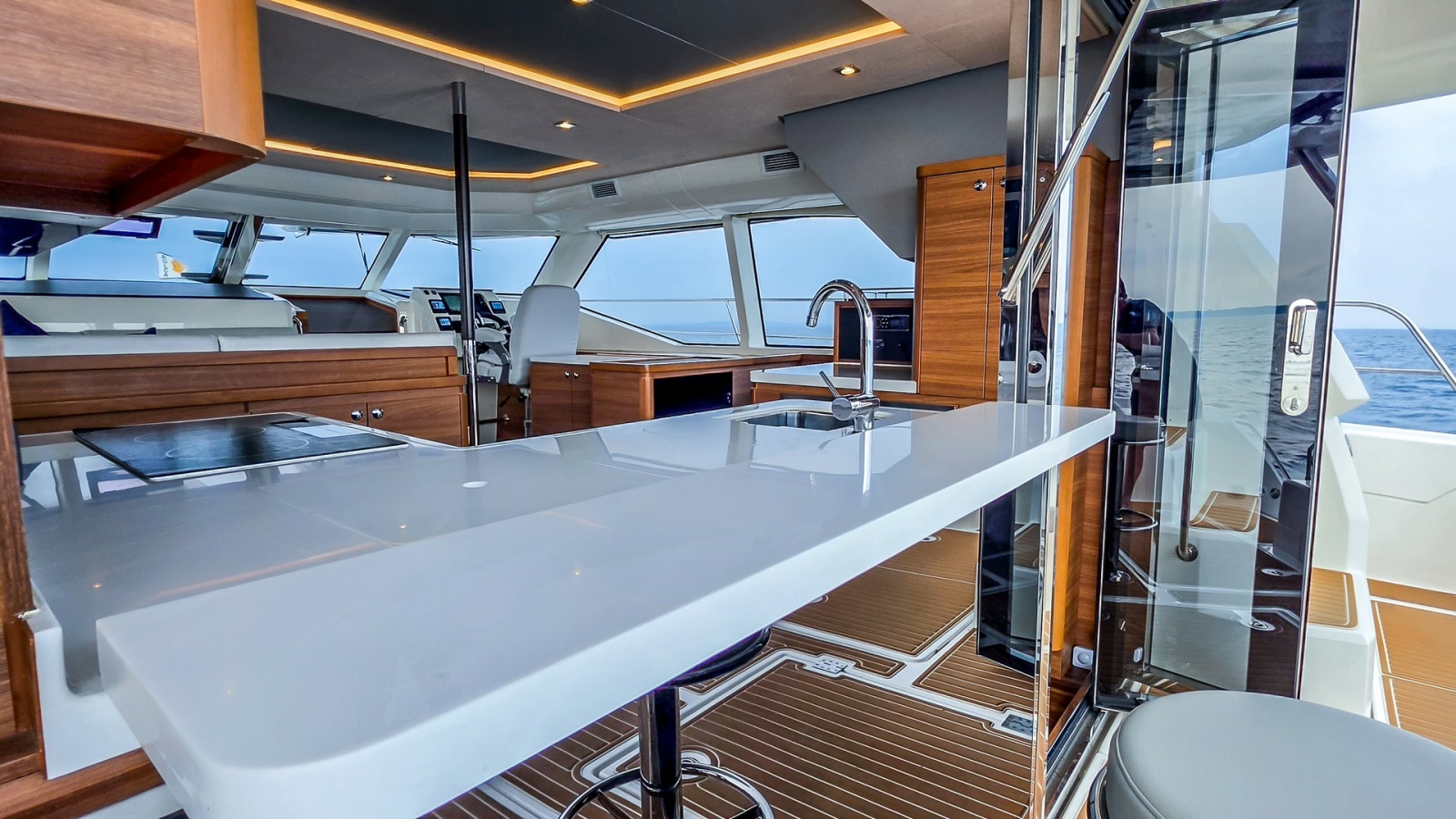 2023 Aquila 44 Catamaran- DOC-N-PILOT