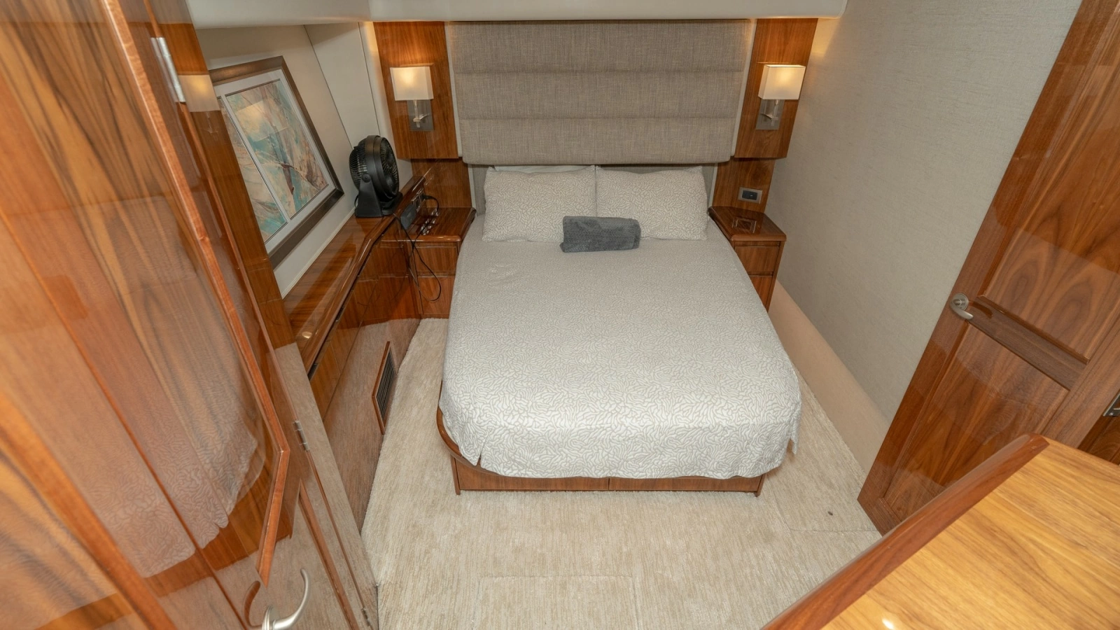 Cozy Stateroom with Queen Bed